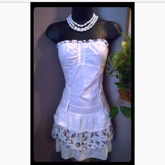 Vintage Dresses & Skirts - VINTAGE ITALY Strapless Rose & Star Print Mini